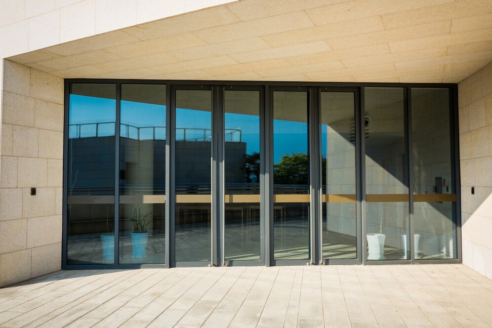 Contemporary aluminium shopfront